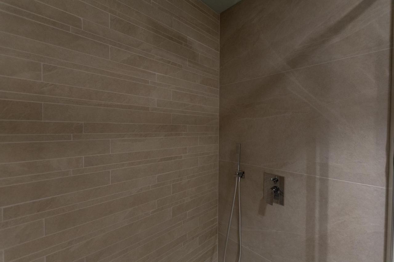 Divino Rooms Deluxe Sabbio Chiese Exterior photo